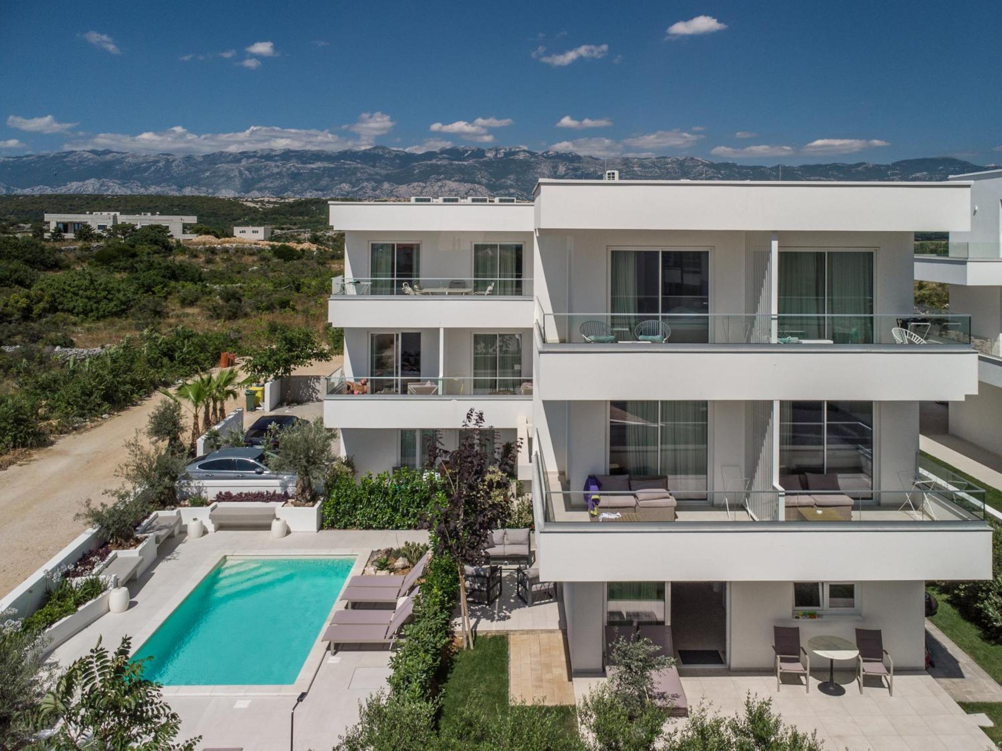 Villa Cala, Hotel Rooms&Apartments โนวาลยา ภายนอก รูปภาพ