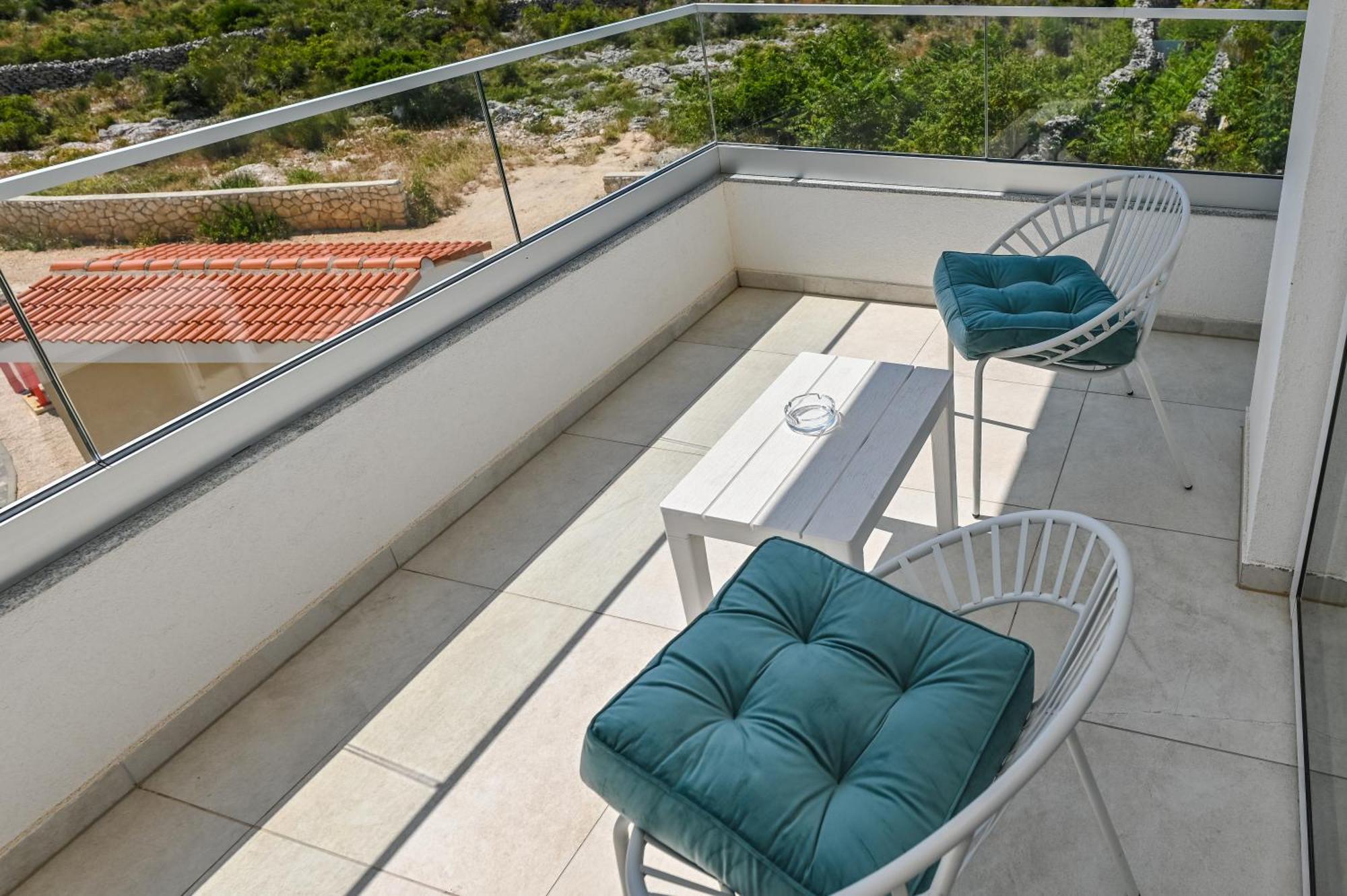 Villa Cala, Hotel Rooms&Apartments โนวาลยา ภายนอก รูปภาพ